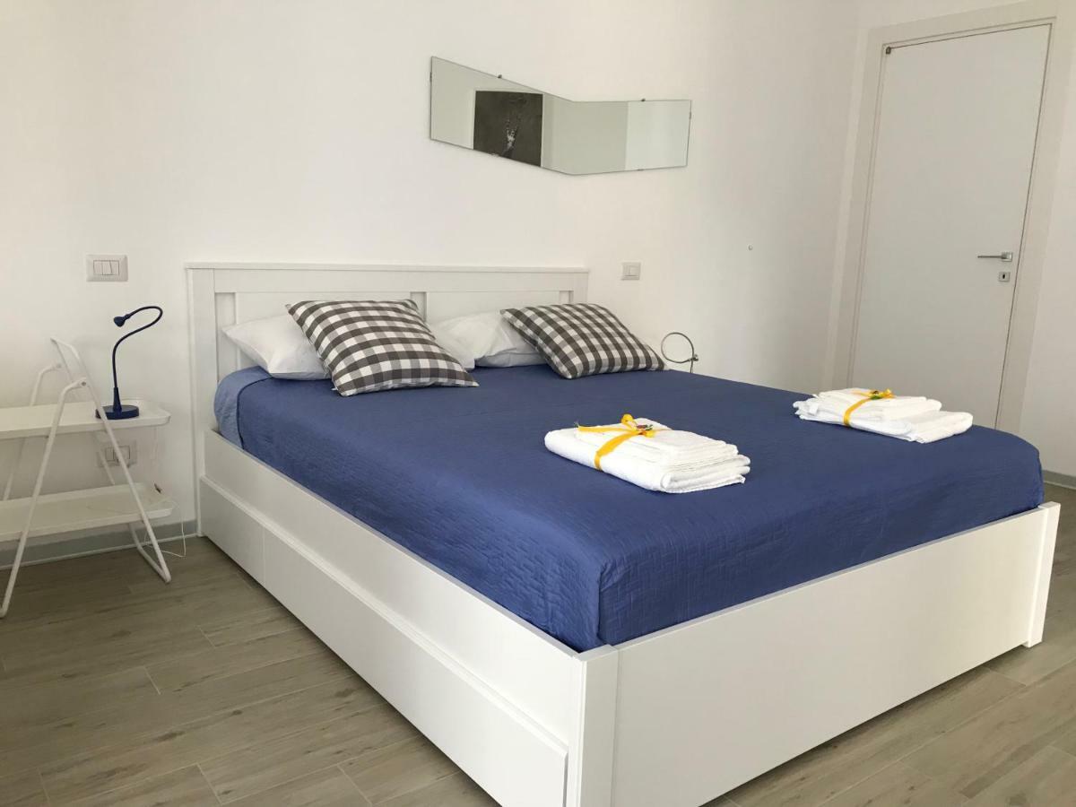 A Matera "Sotto I Pini" Villa Bagian luar foto