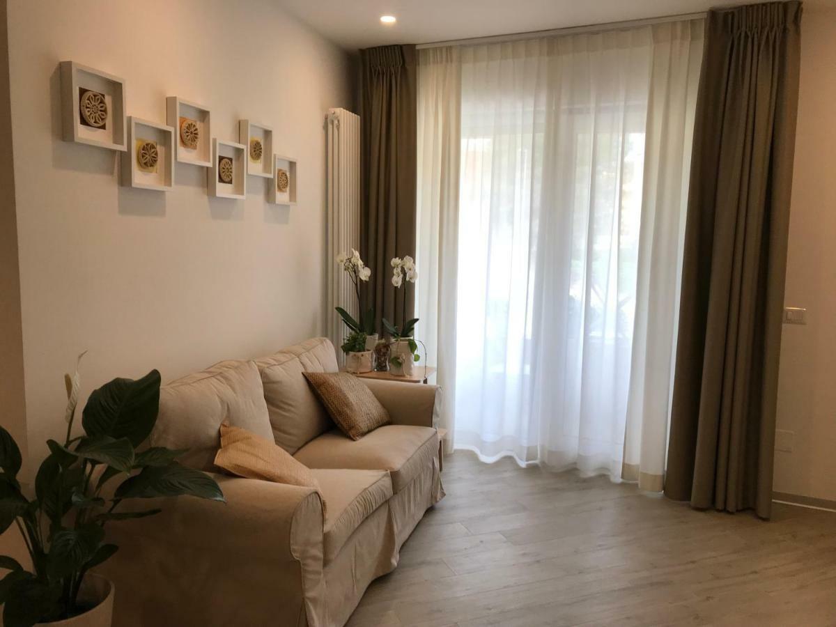A Matera "Sotto I Pini" Villa Bagian luar foto